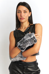 JADE Ash Grey Gloves by Retail Agenda