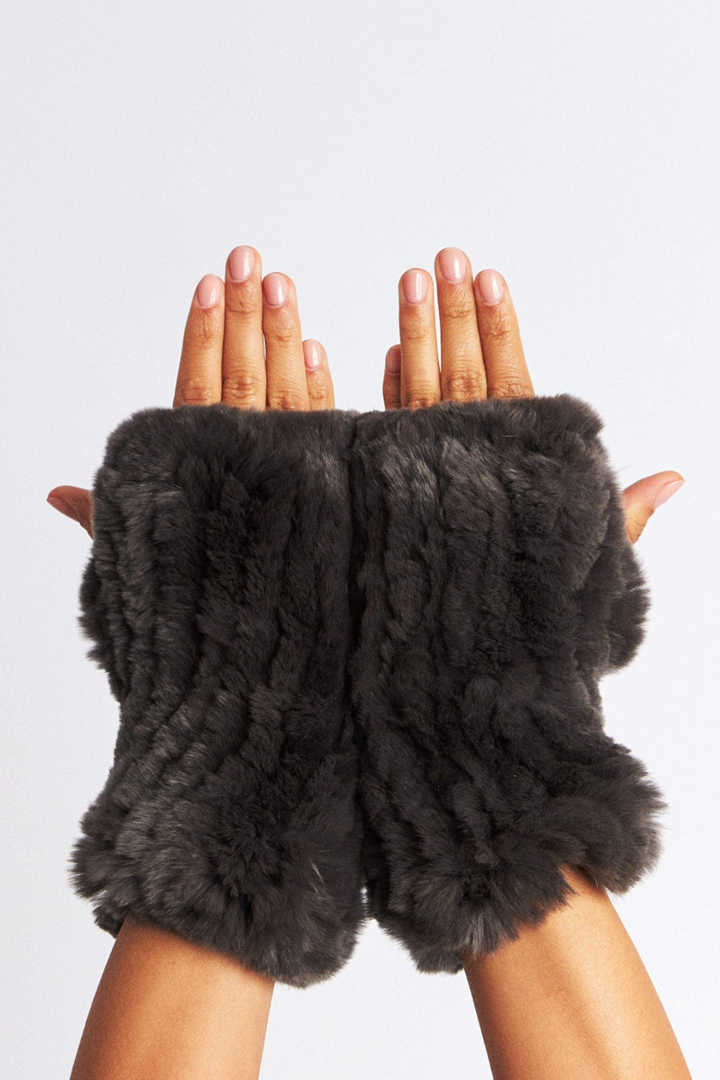 Dark Grey Jade Gloves by Retail Agenda