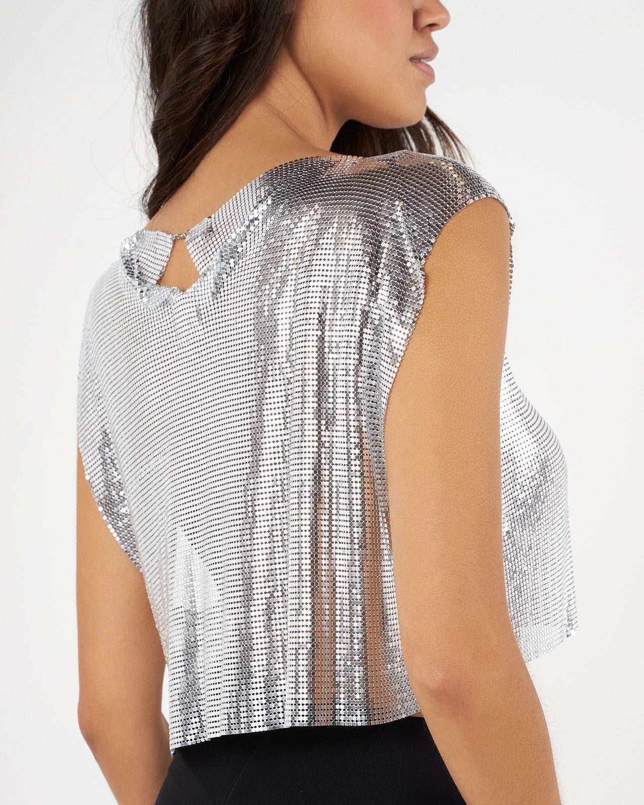 Retail Agenda Daphne Top in Silver – Elegant Women's Top
