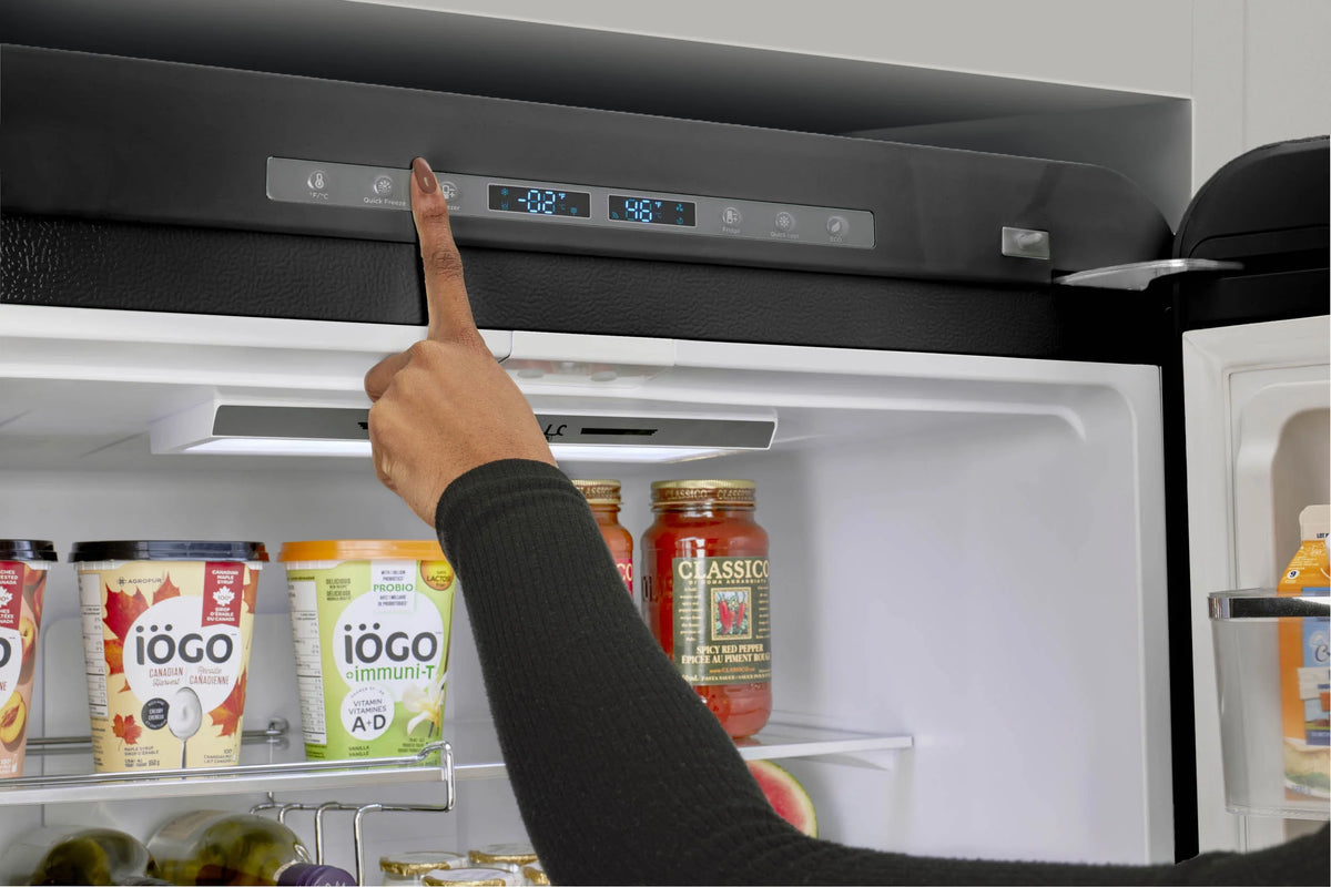 Unique Appliances Ugp-510L Ac Classic Retro 30" Wide 17.7 Cu. Ft. Energy Star Certified